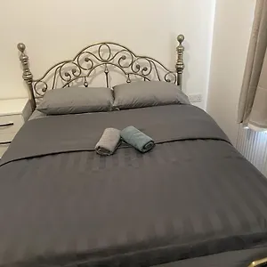 Homestay Rahal, Ilford