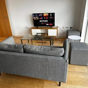 lovely-one-bedroom-apartment-in-ilford-town.cambridgehotelsuk.com/